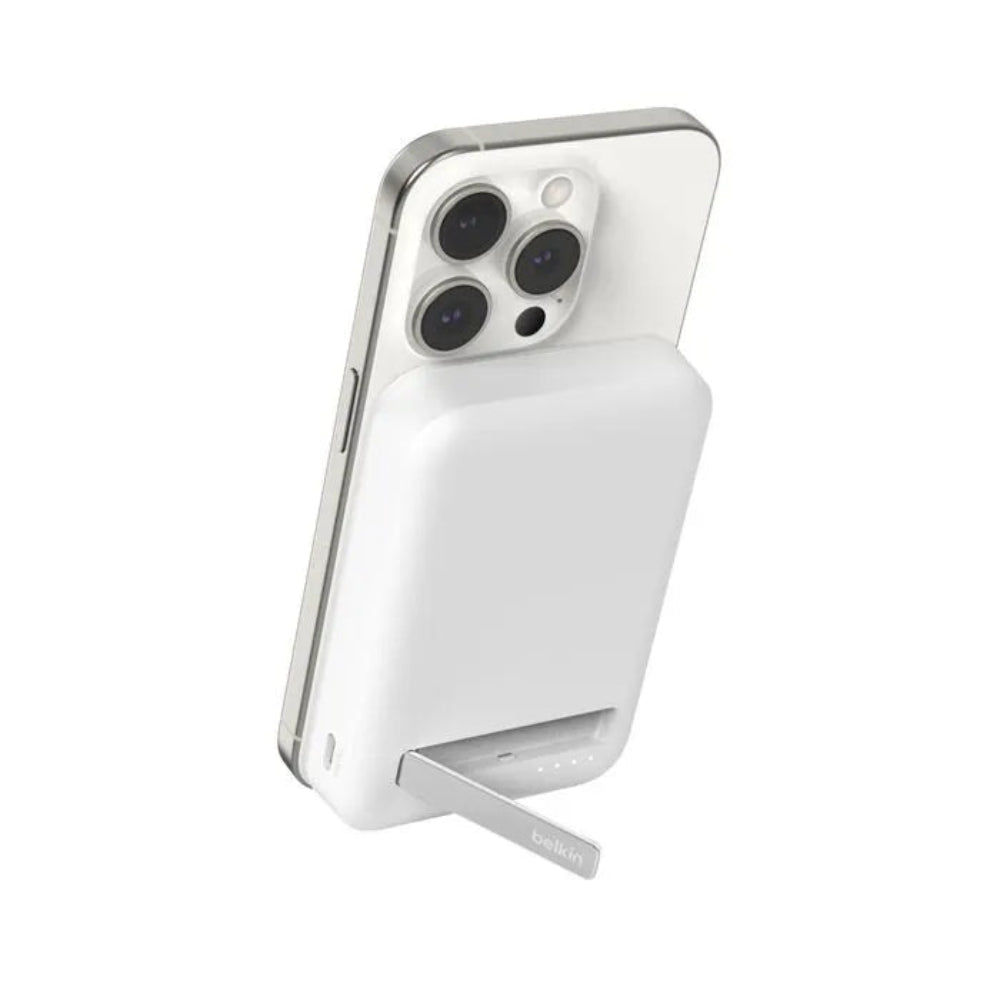 Bateria_Magnetica_Inalambrica_Belkin_Qi2_15W_8000_mAh_Soporte_Blanco_Imagen_posicion_1_iShop_El_Salvador