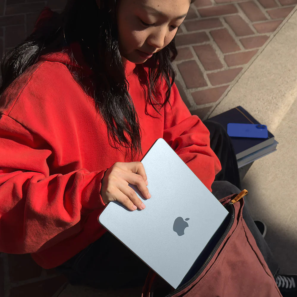 MacBook_Air_13_Chip_M4_Imagen_posicion_8_iShop_El_Salvador
