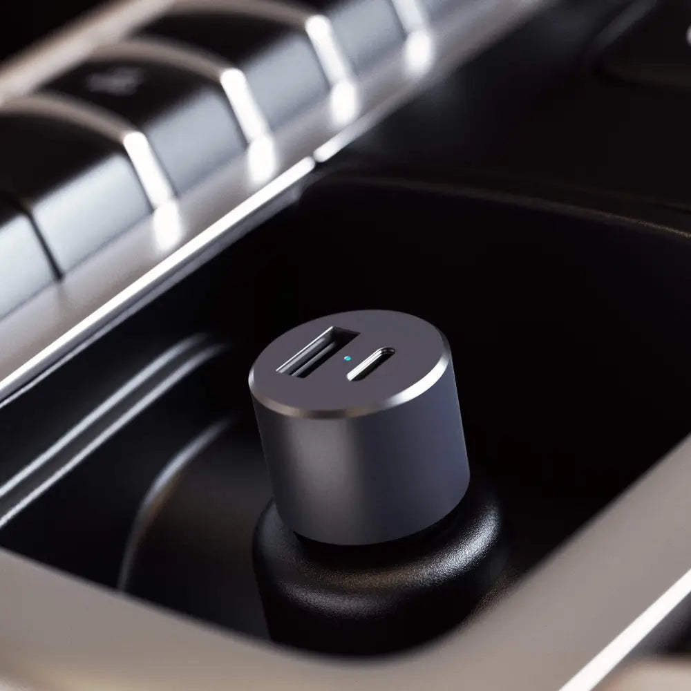 Cargador_de_carro_Satechi_con_puerto_USB_C_72W_Gris_Espacial_Posicion_4_iShop_El_Salvador