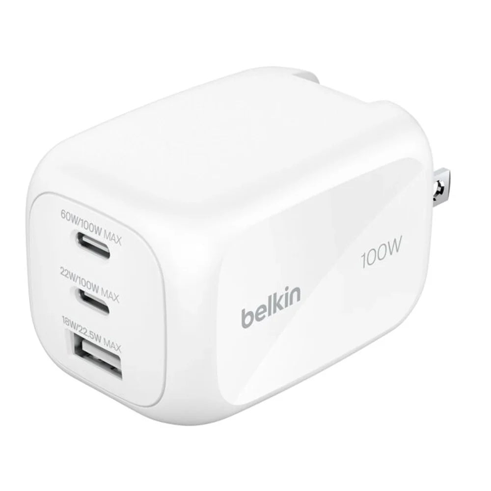 Cargador_Belkin_GaN_de_3_Puertos_(2_USB-C/1_USB-A)_100W_Blanco_Posición_1_iShop_El_Salvador