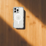 ItSkins Supreme R Clear con MagSafe para iPhone 16 Pro - Estampado Blanco Transparente