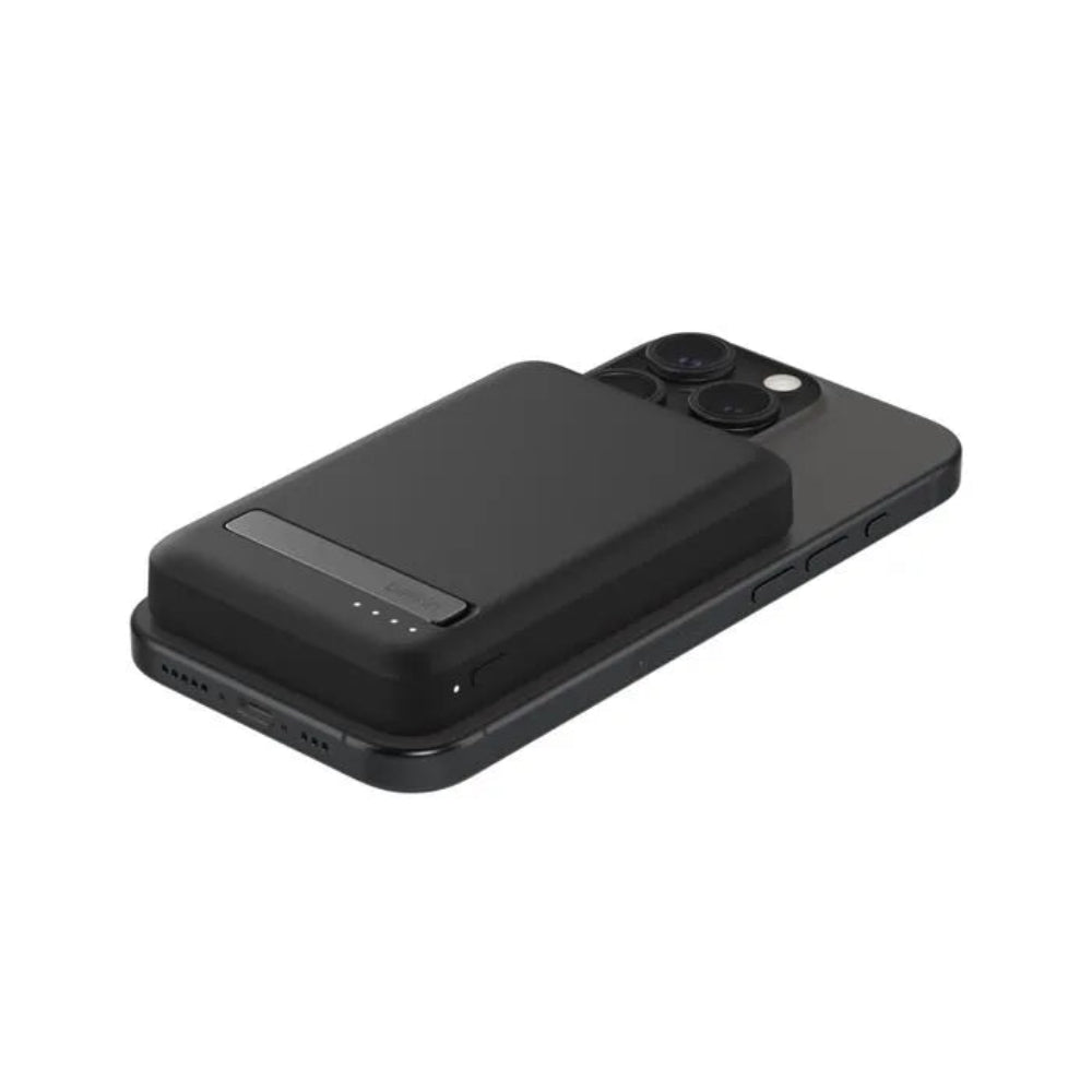 Bateria Inalambrica Belkin  5000 mAh con MagSage+ Soporte - Negro