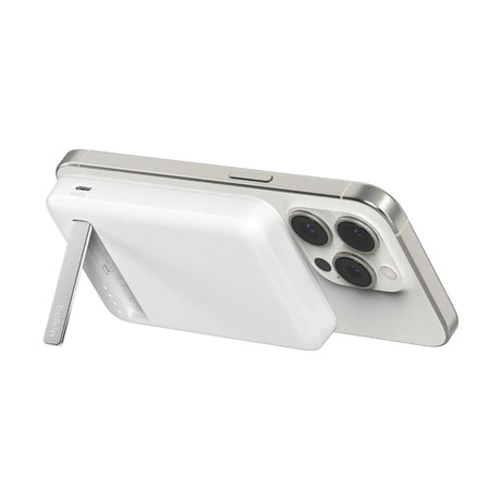 Bateria_Externa_Qi2_5000mAh_15W_Stand_Blanco_Imagen_posicion_4_iShop_El_Salvador