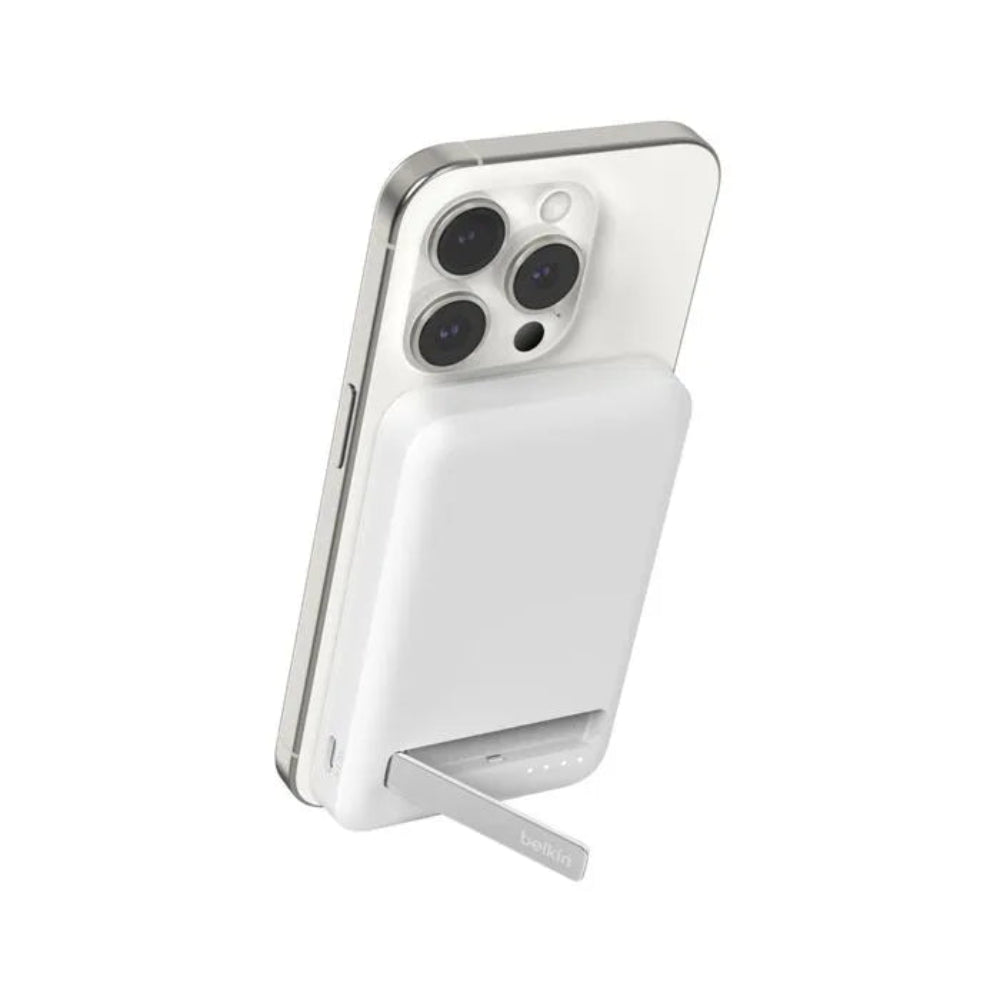 Bateria_Externa_Qi2_5000mAh_15W_Stand_Blanco_Imagen_posicion_6_iShop_El_Salvador
