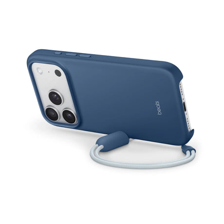Case_Beats_para_iPhone_17_Pro_con_soporte_MagSafe_y_Control_de_Cámar_Azul_Cobalto_Posición_5_iShop_El_Salvador