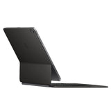 Magic_Keyboard_iPad_Air_13_M4_Español_Negro_Imagen_posicion_5_iShop_El_Salvador