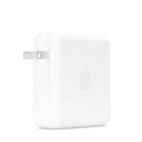 Adaptador_de_corriente_USB-C_de_96_W_Posición_2_iShop_El_Salvador